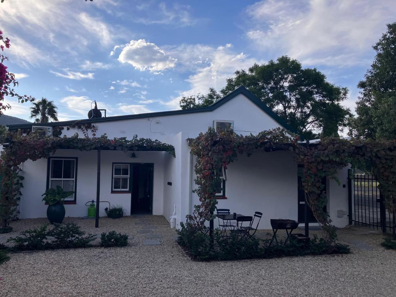 Die Dorpshuis Graaff-Reinet Esterno foto