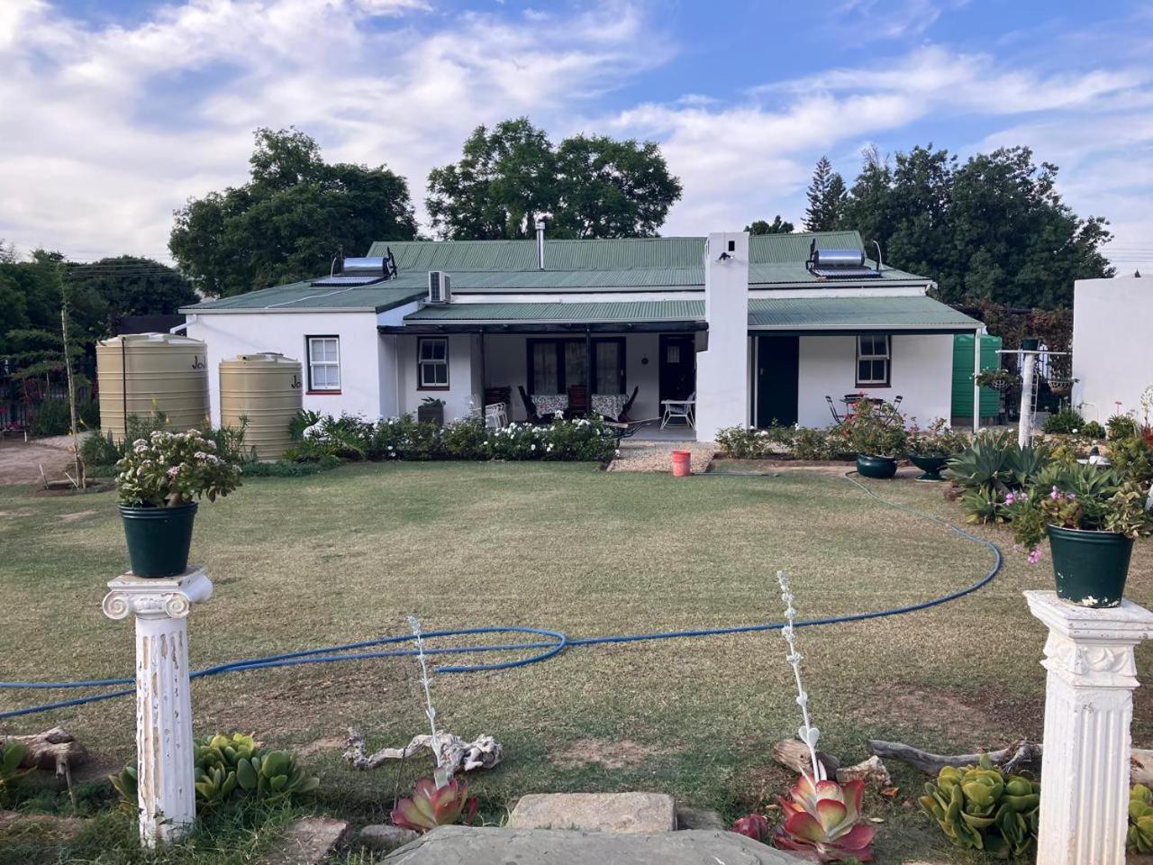 Die Dorpshuis Graaff-Reinet Esterno foto