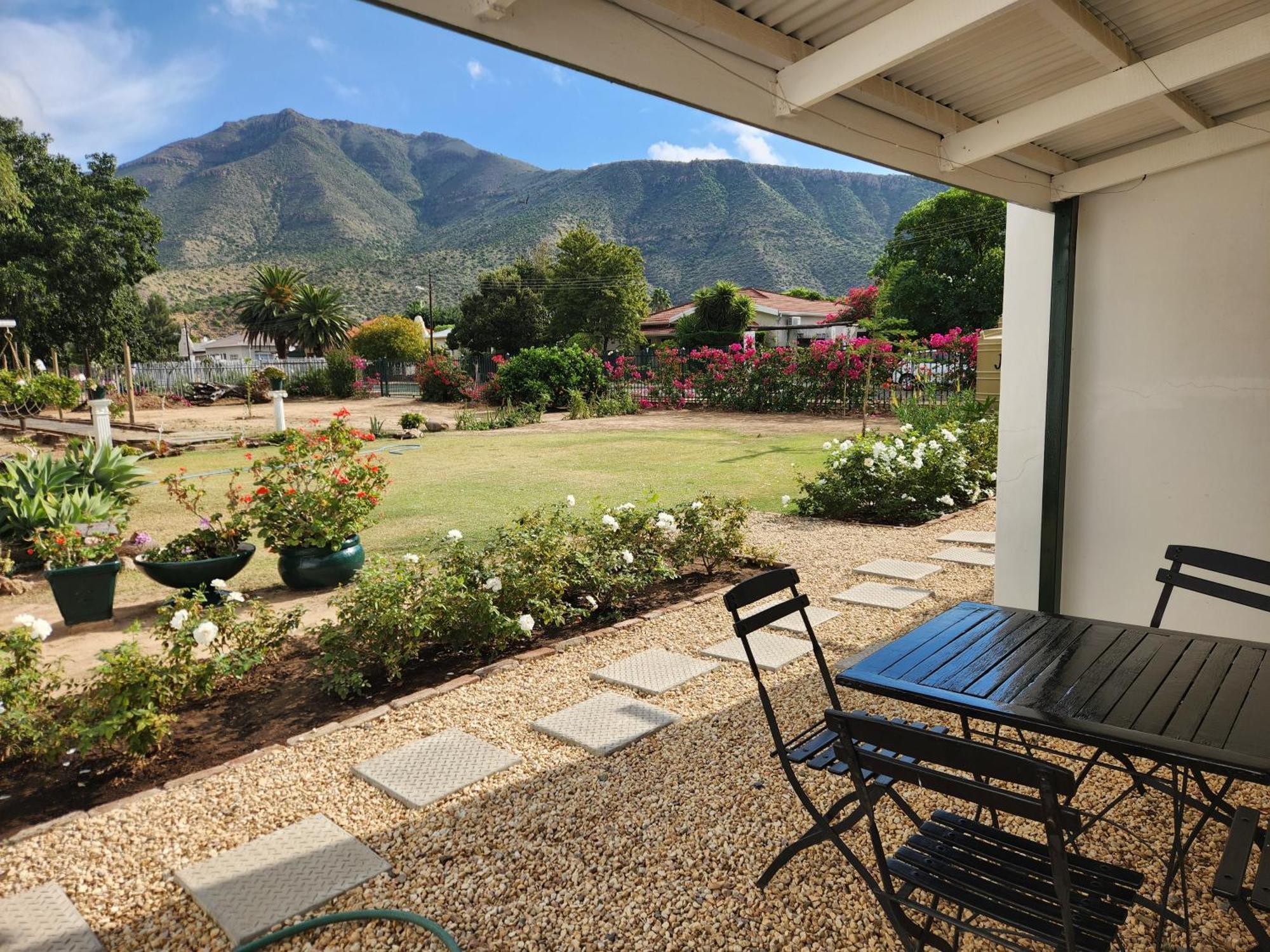 Die Dorpshuis Graaff-Reinet Esterno foto